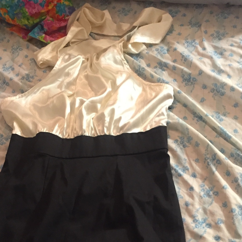 Ivory and black dress NWT - Picture 2 of 9